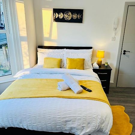 Comfy Guest House Londres Exterior foto